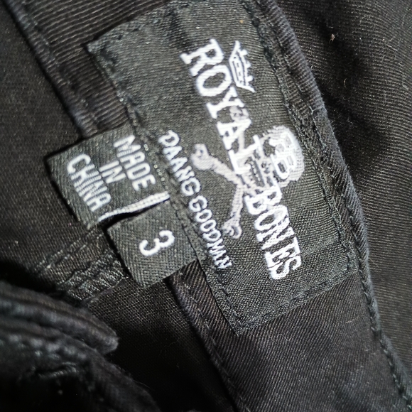 Royal bones pants - Picture 7 of 7